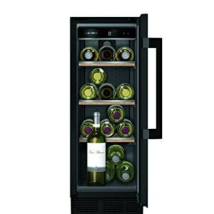 Siemens iQ500 KU20WVHF0G Built in Wine Cooler with glass door design, 21 0.75l bottles, Oak Shelves, Electronic Temperature Controls, 82x30cm
